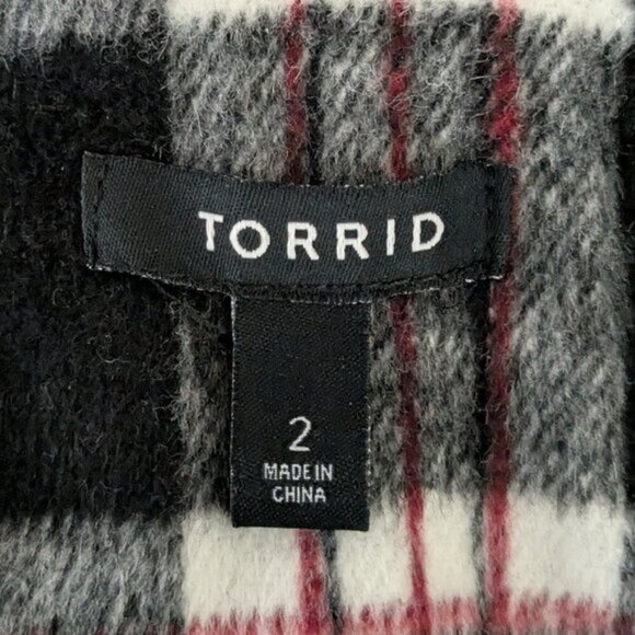 TORRID Black/Red Plaid Mid-Length Heavyweight Sweater Coat; Size 18/20 - Picture 3 of 5